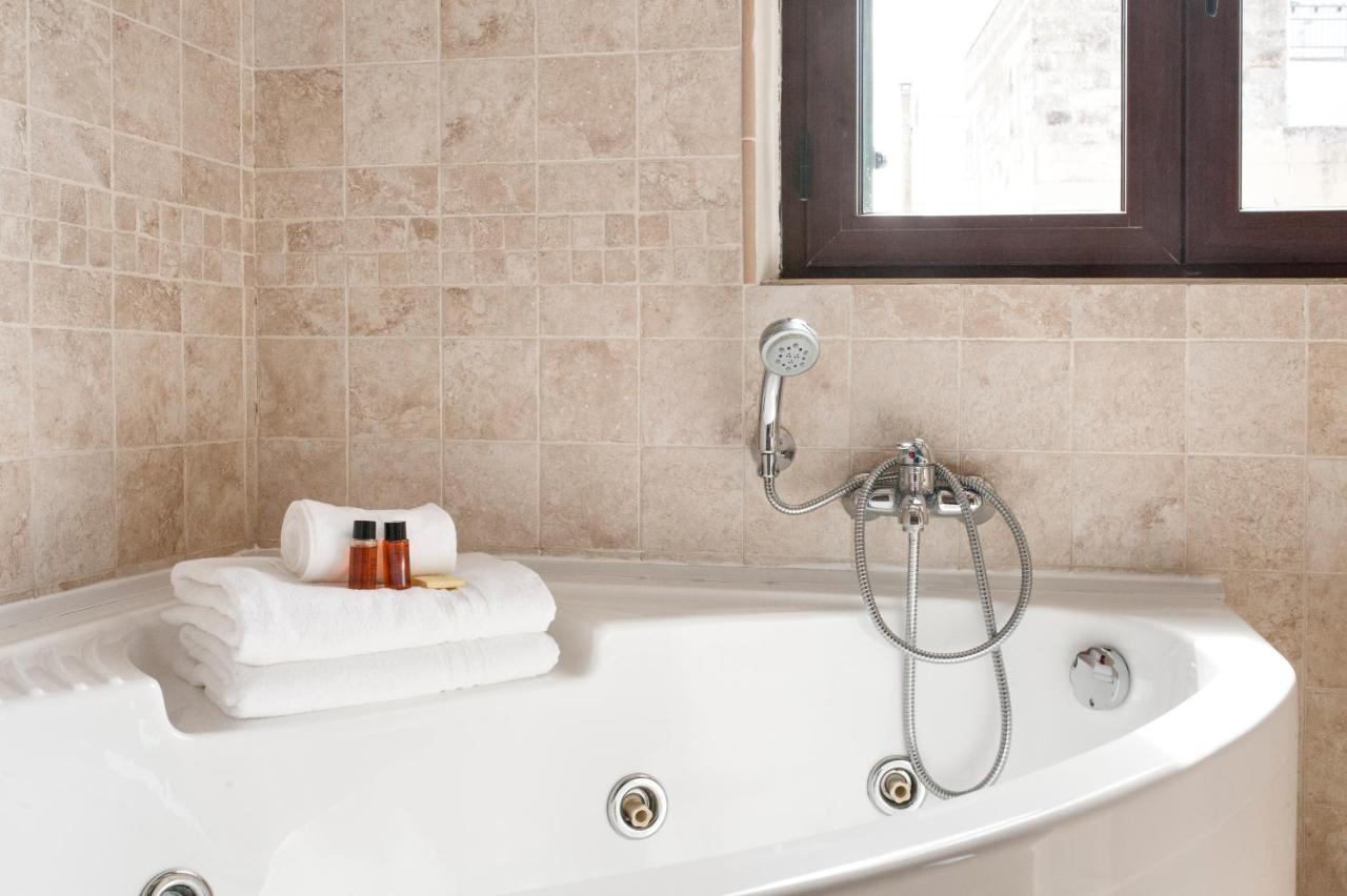 Castriota19 - Jacuzzi Room & Apartment Sit Lecce Zewnętrze zdjęcie