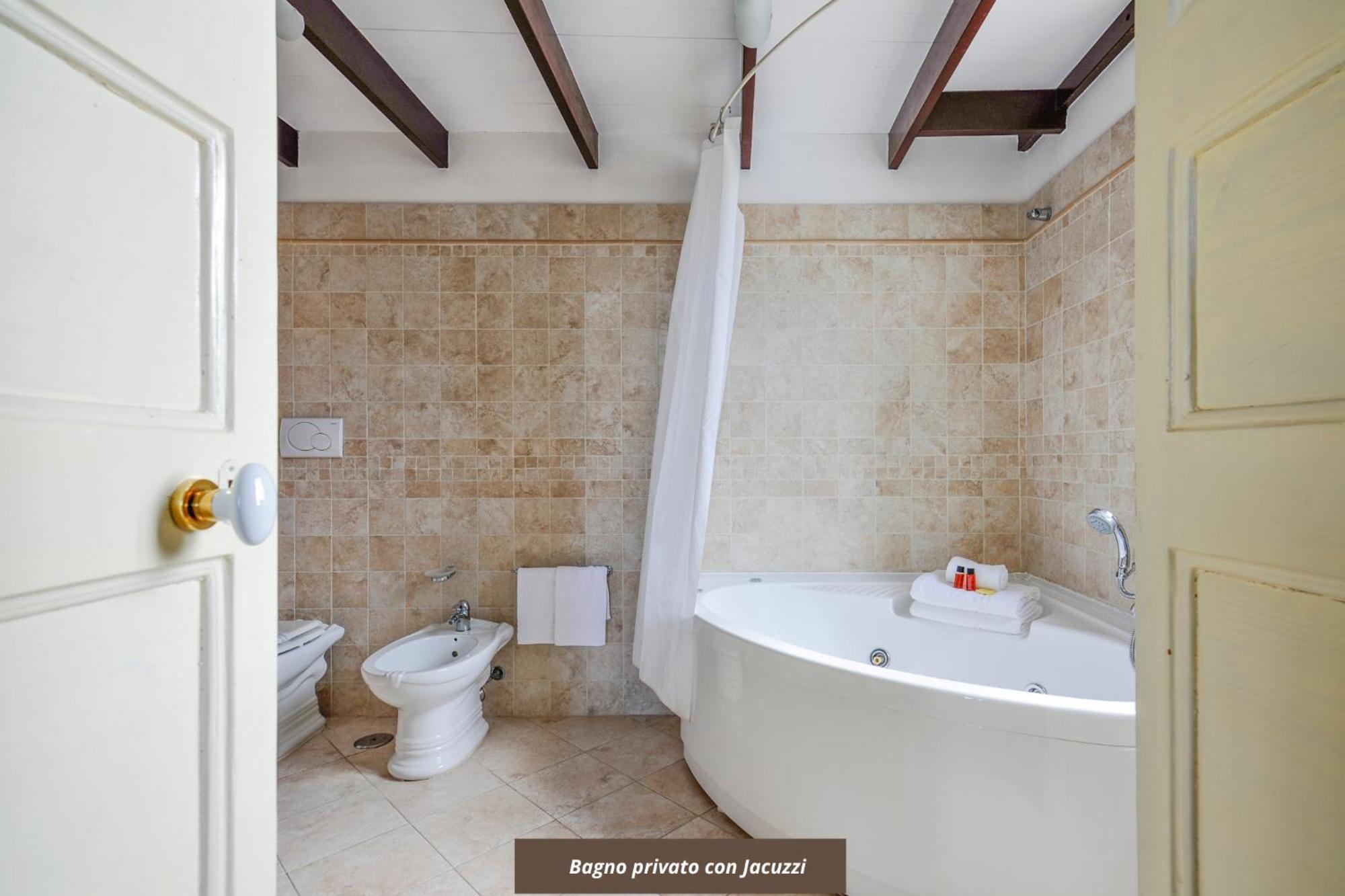 Castriota19 - Jacuzzi Room & Apartment Sit Lecce Zewnętrze zdjęcie